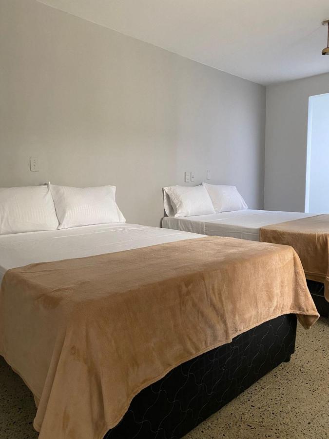 Aparta Hotel Mediterraneo Estadio Медельин Экстерьер фото