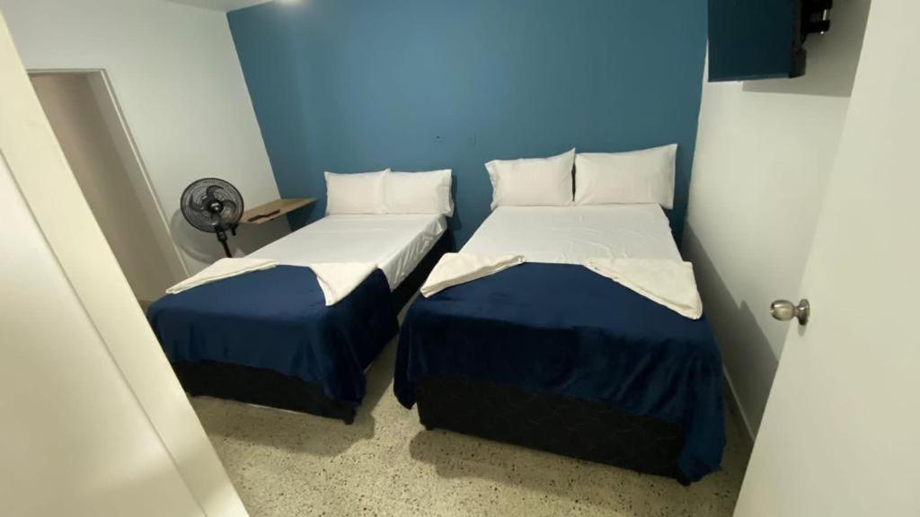 Aparta Hotel Mediterraneo Estadio Медельин Экстерьер фото