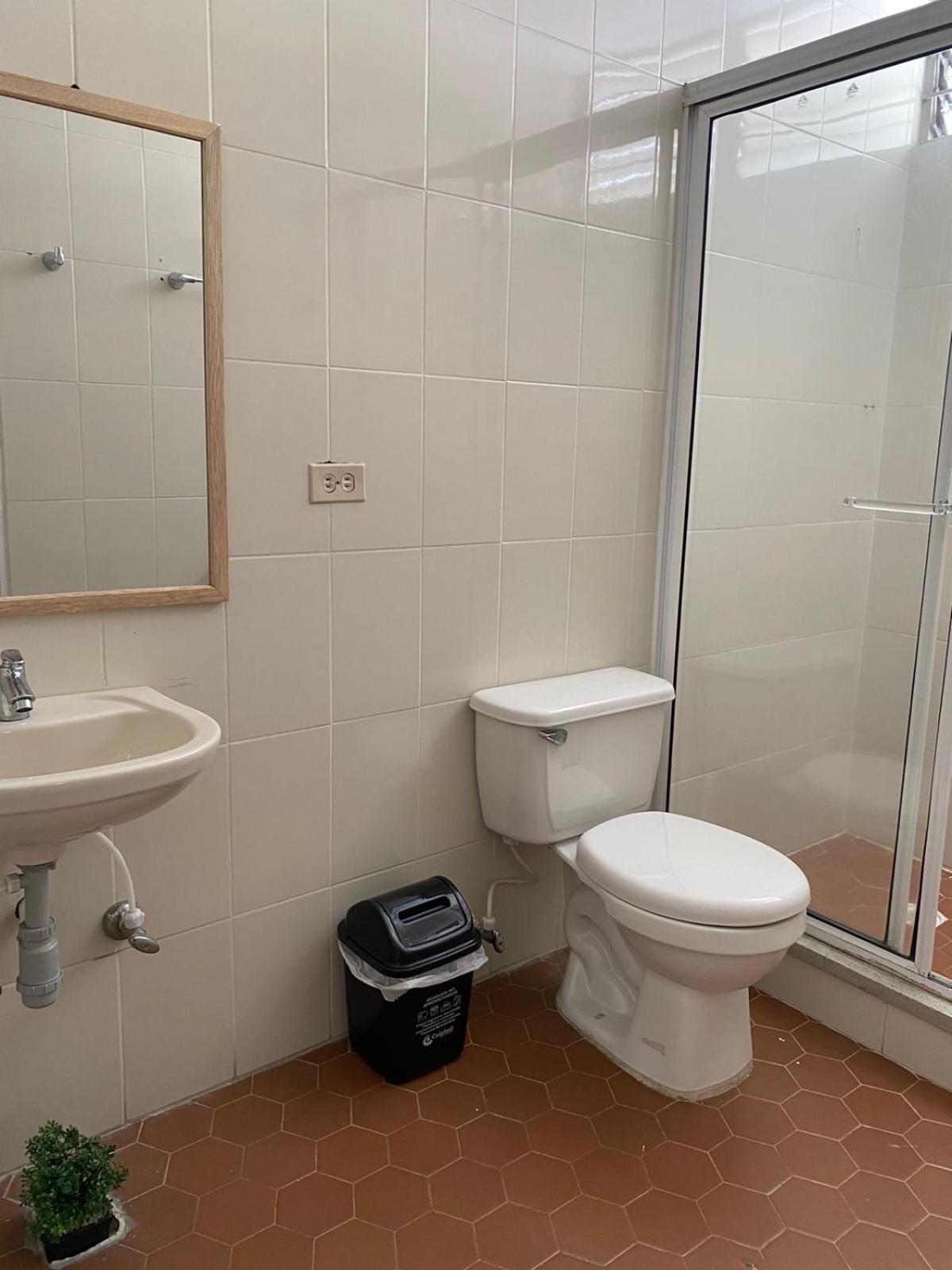 Aparta Hotel Mediterraneo Estadio Медельин Номер фото