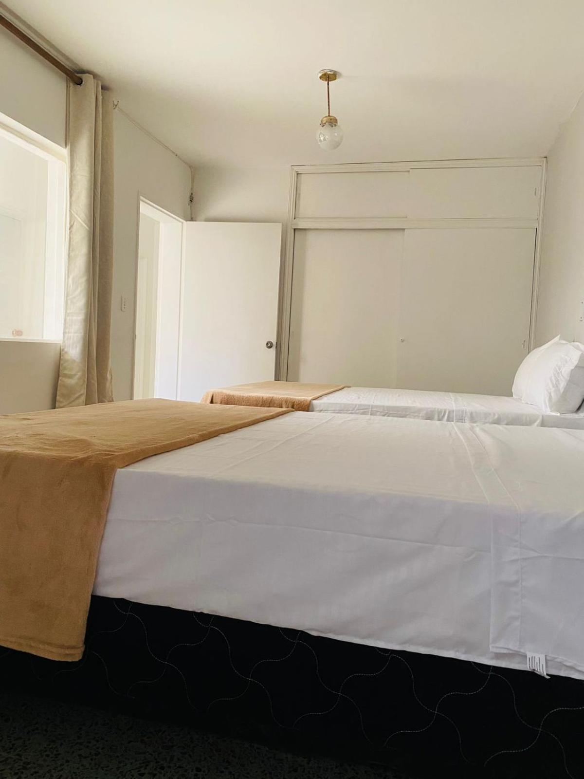Aparta Hotel Mediterraneo Estadio Медельин Номер фото